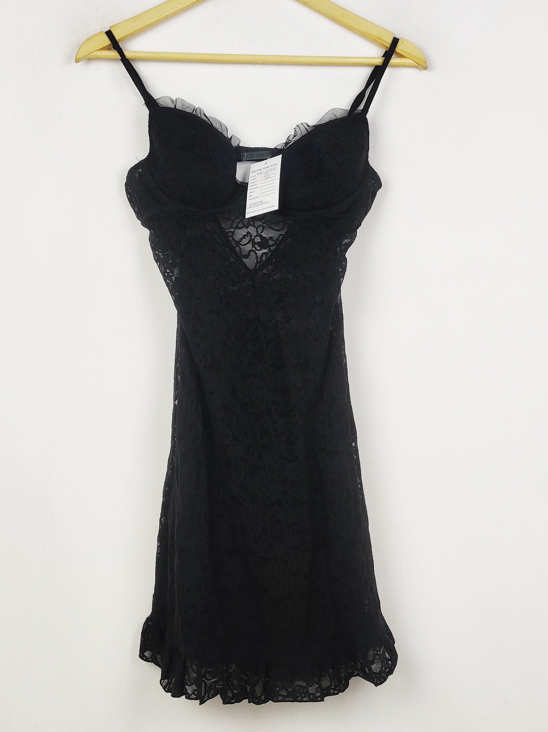 Buy online pre-used pre-loved 100% authentic & Original branded Victoria'S Secret (NL-2707) available in Pakistan. Top international brands avilable.
