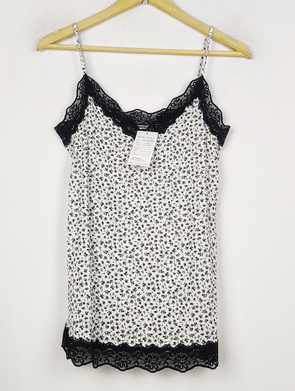 Buy online pre-used pre-loved 100% authentic & Original branded Tezenis (NL-2710) available in Pakistan. Top international brands avilable.