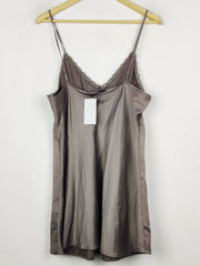Secret Possessions (NL-2726)