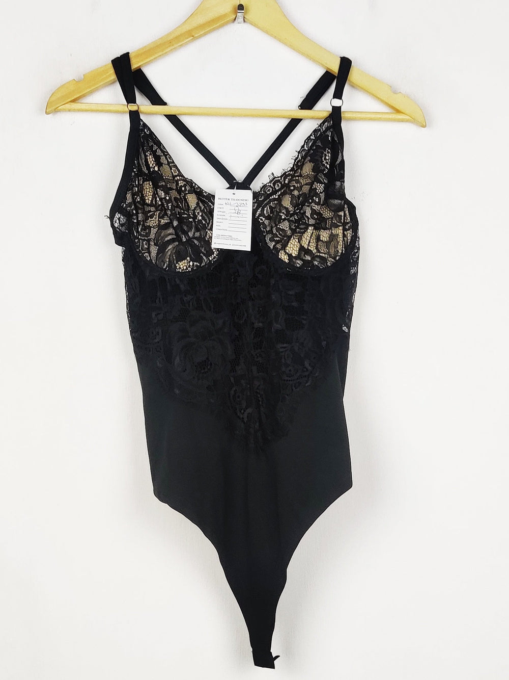 Buy online pre-used pre-loved 100% authentic & Original branded Unknown Brand (NL-2733) available in Pakistan. Top international brands avilable.