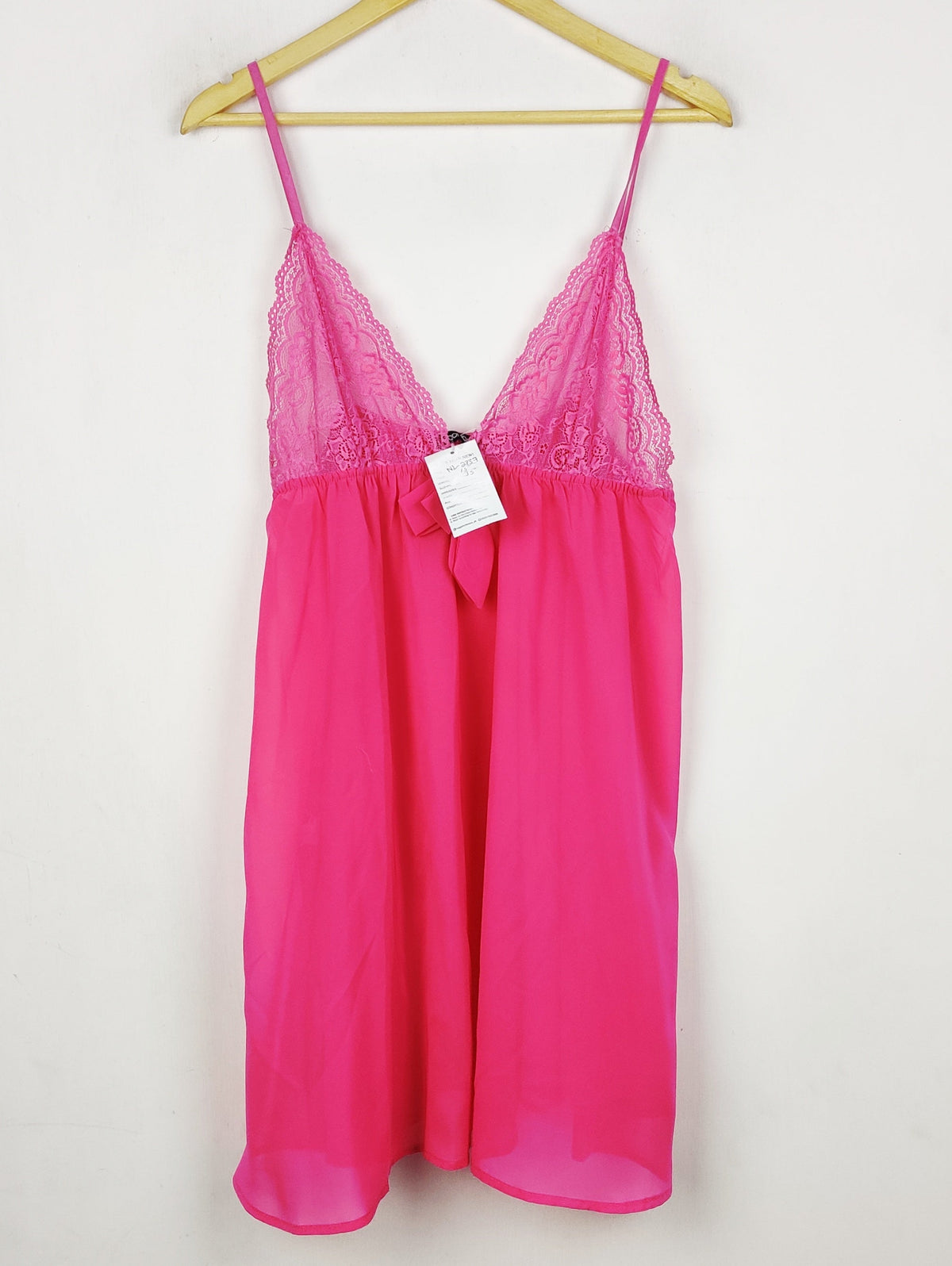 Buy online pre-used pre-loved 100% authentic & Original branded Boohoo (NL-2737) available in Pakistan. Top international brands avilable.