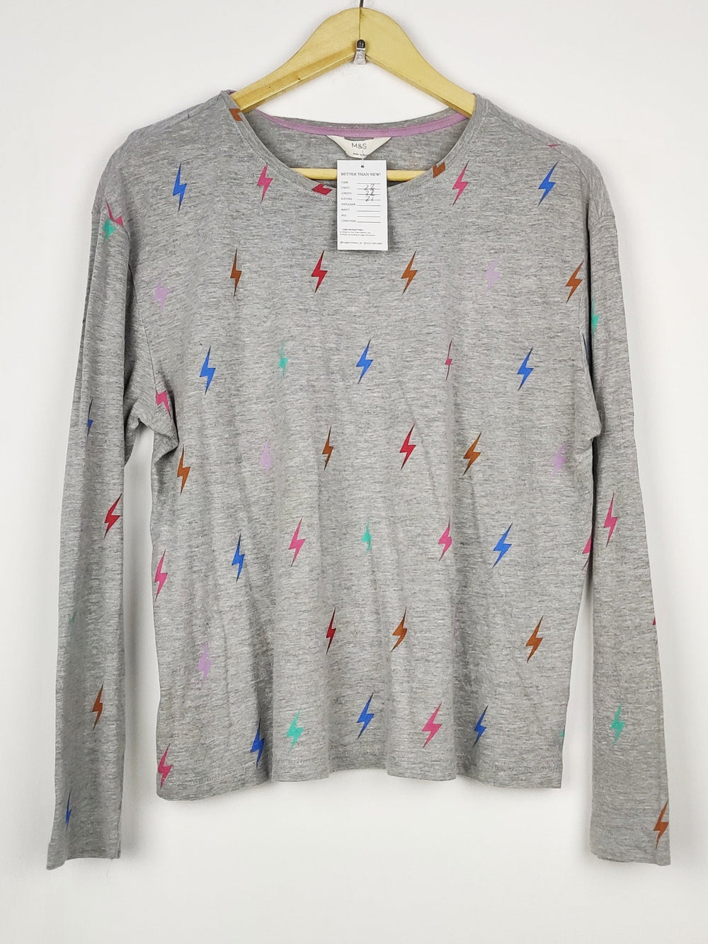 Buy online pre-used pre-loved 100% authentic & Original branded Marks & Spencer (NL-2747) available in Pakistan. Top international brands avilable.