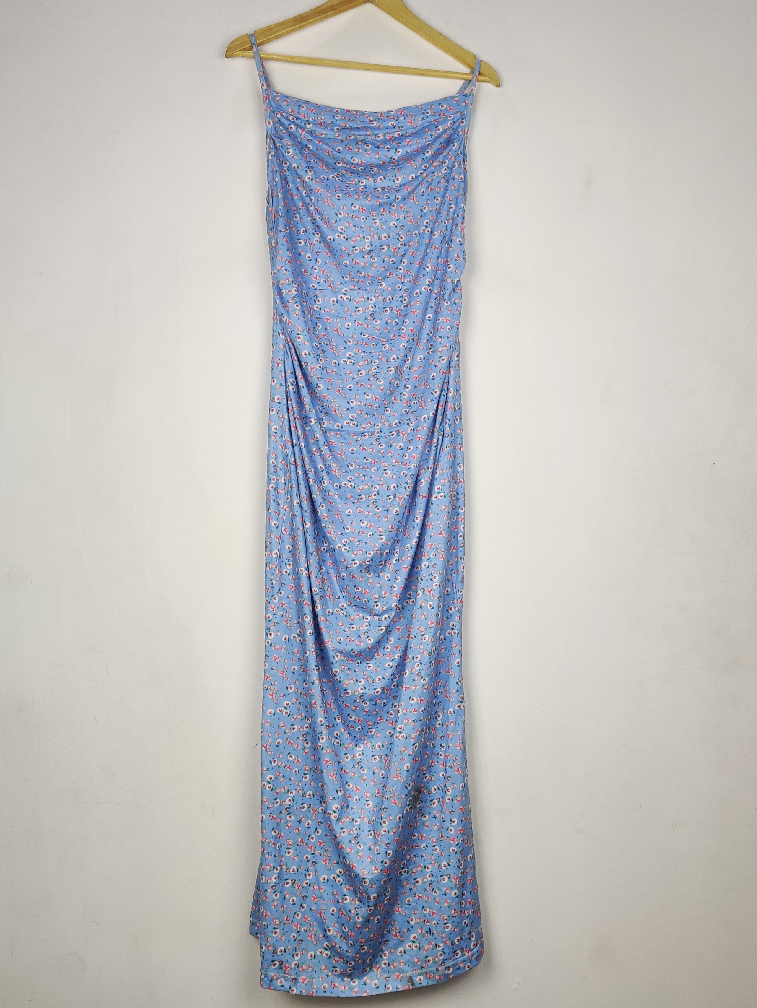 Buy online pre-used pre-loved 100% authentic & Original branded Shein (NL-2777) available in Pakistan. Top international brands avilable.