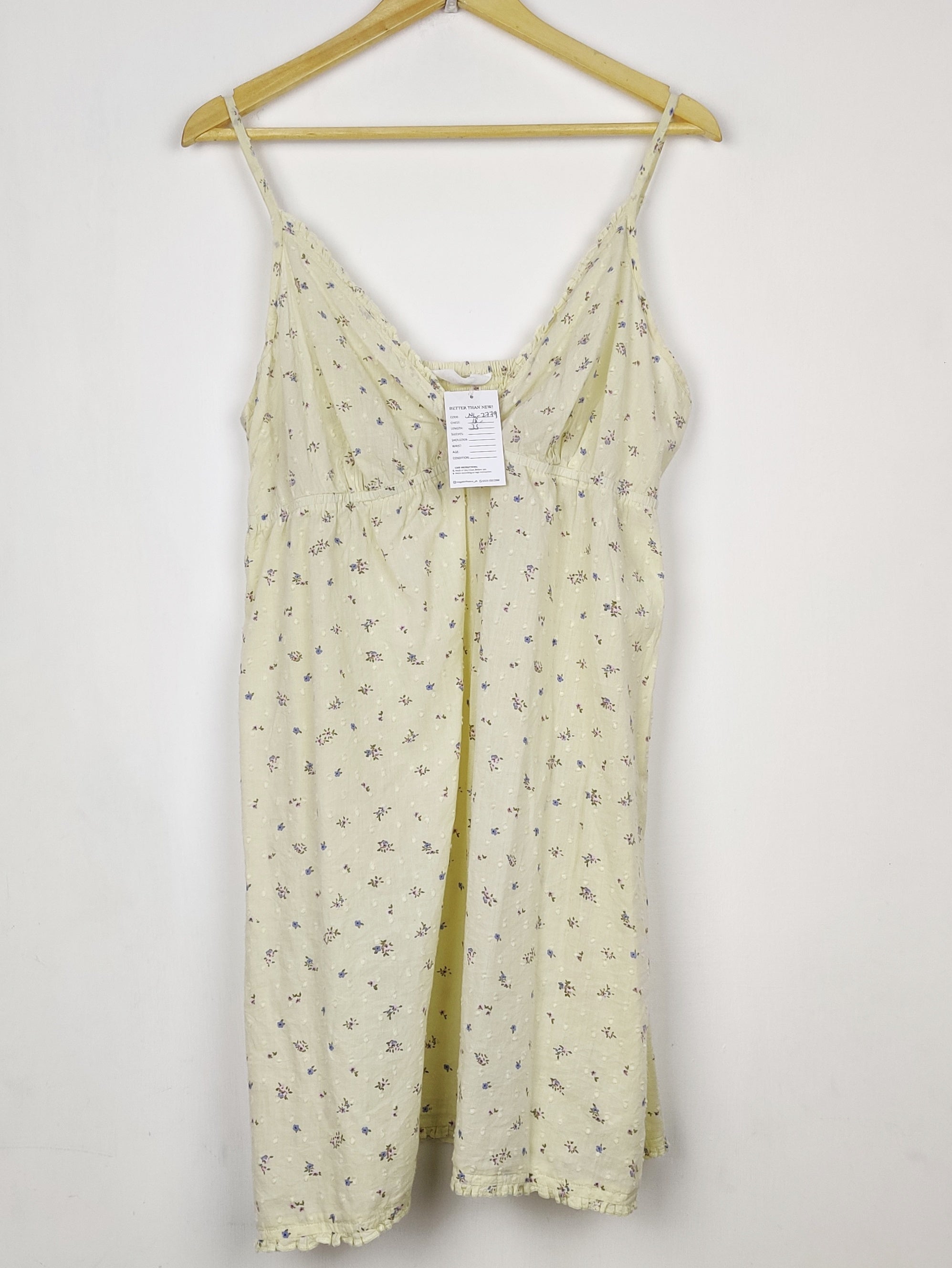 Buy online pre-used pre-loved 100% authentic & Original branded Boux Avenue (NL-2779) available in Pakistan. Top international brands avilable.