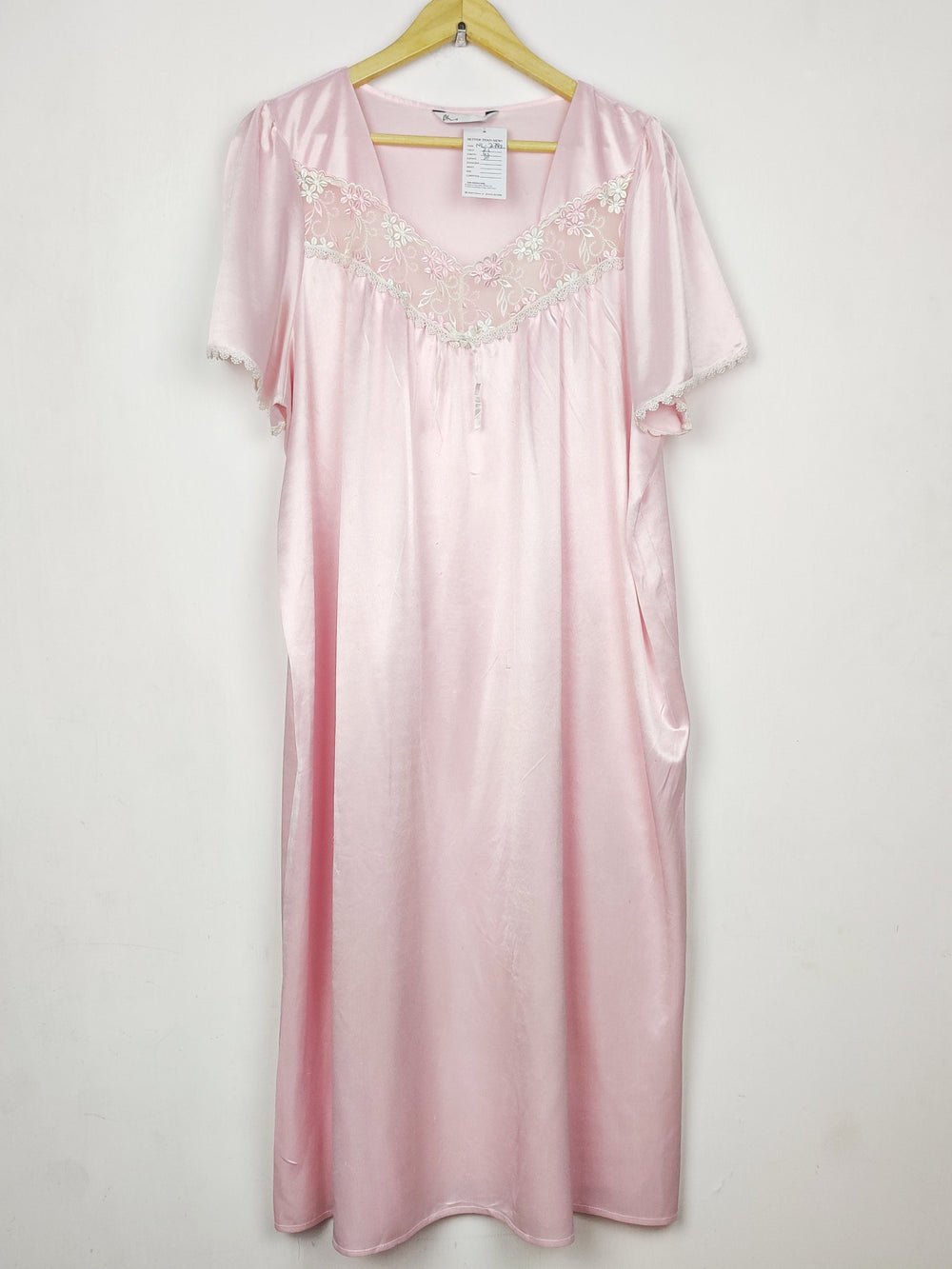 Buy online pre-used pre-loved 100% authentic & Original branded Bhs (NL-2782) available in Pakistan. Top international brands avilable.
