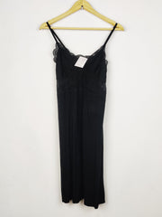 Buy online pre-used pre-loved 100% authentic & Original branded Marks & Spencer (NL-2811) available in Pakistan. Top international brands avilable.