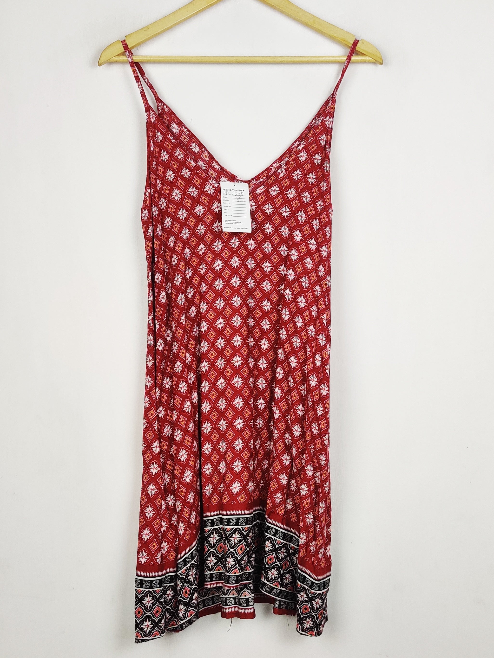 Buy online pre-used pre-loved 100% authentic & Original branded Unknown Brand (NL-2837) available in Pakistan. Top international brands avilable.