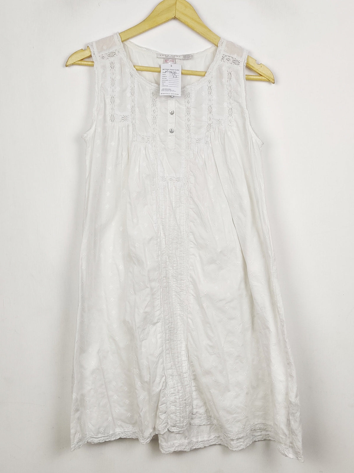 Buy online pre-used pre-loved 100% authentic & Original branded Zara (NL-2839) available in Pakistan. Top international brands avilable.
