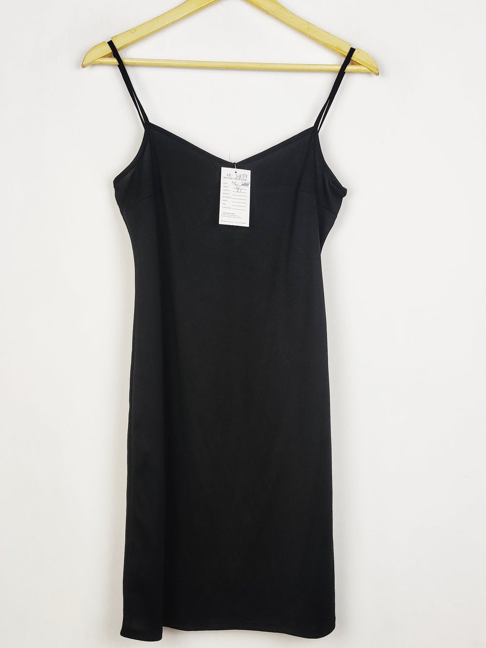 Buy online pre-used pre-loved 100% authentic & Original branded Primark (NL-2859) available in Pakistan. Top international brands avilable.