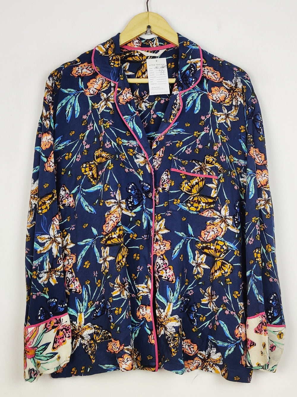 Buy online pre-used pre-loved 100% authentic & Original branded Marks & Spencer (NL-2869) available in Pakistan. Top international brands avilable.