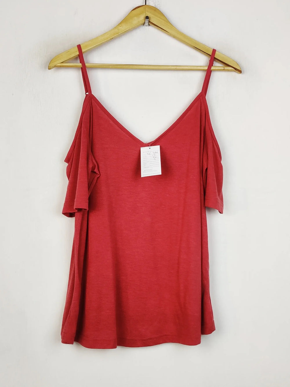 Buy online pre-used pre-loved 100% authentic & Original branded Unknown Brand (NL-2895) available in Pakistan. Top international brands avilable.