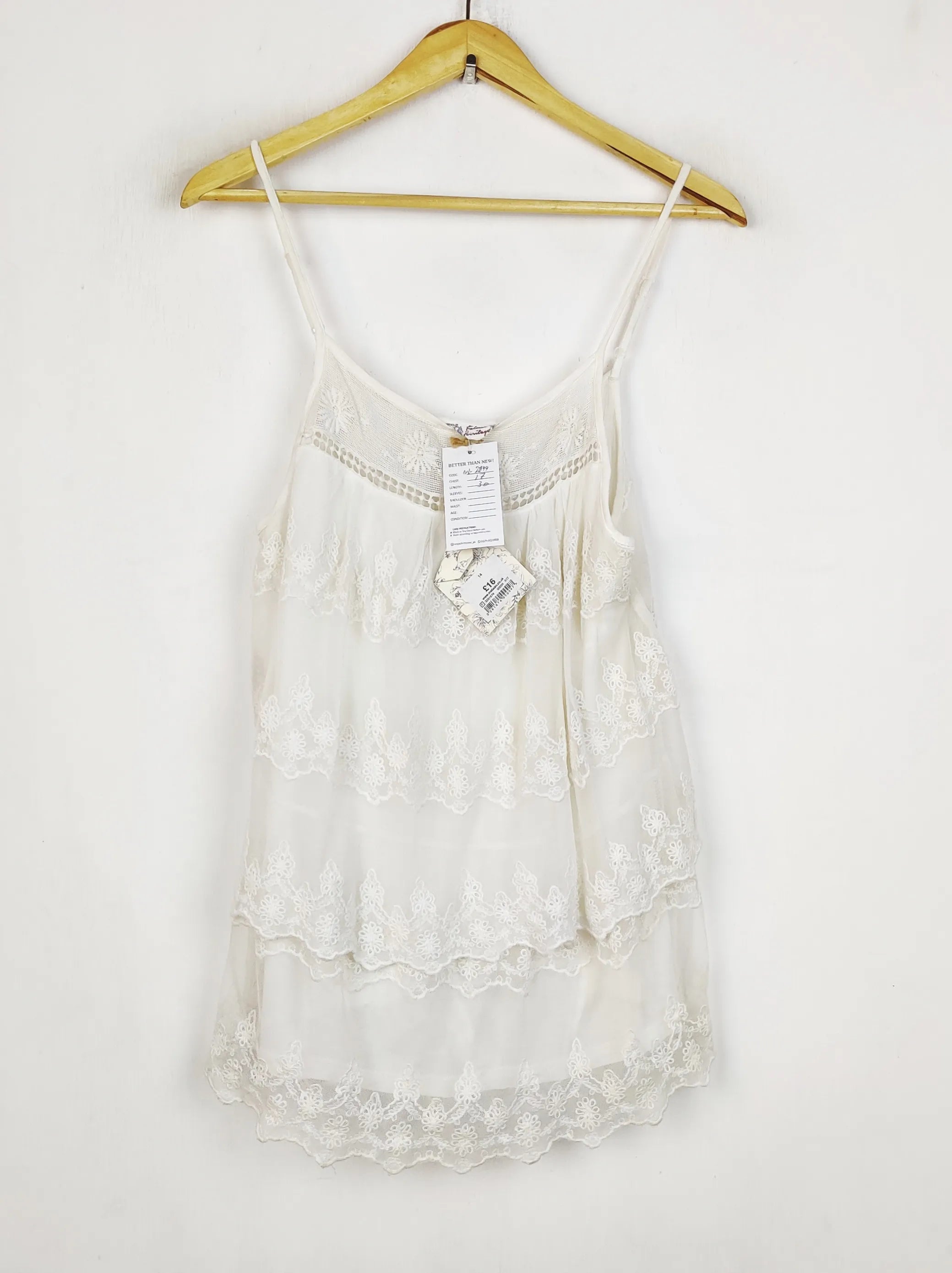 Buy online pre-used pre-loved 100% authentic & Original branded Falmer Heritage (NL-2899) available in Pakistan. Top international brands avilable.