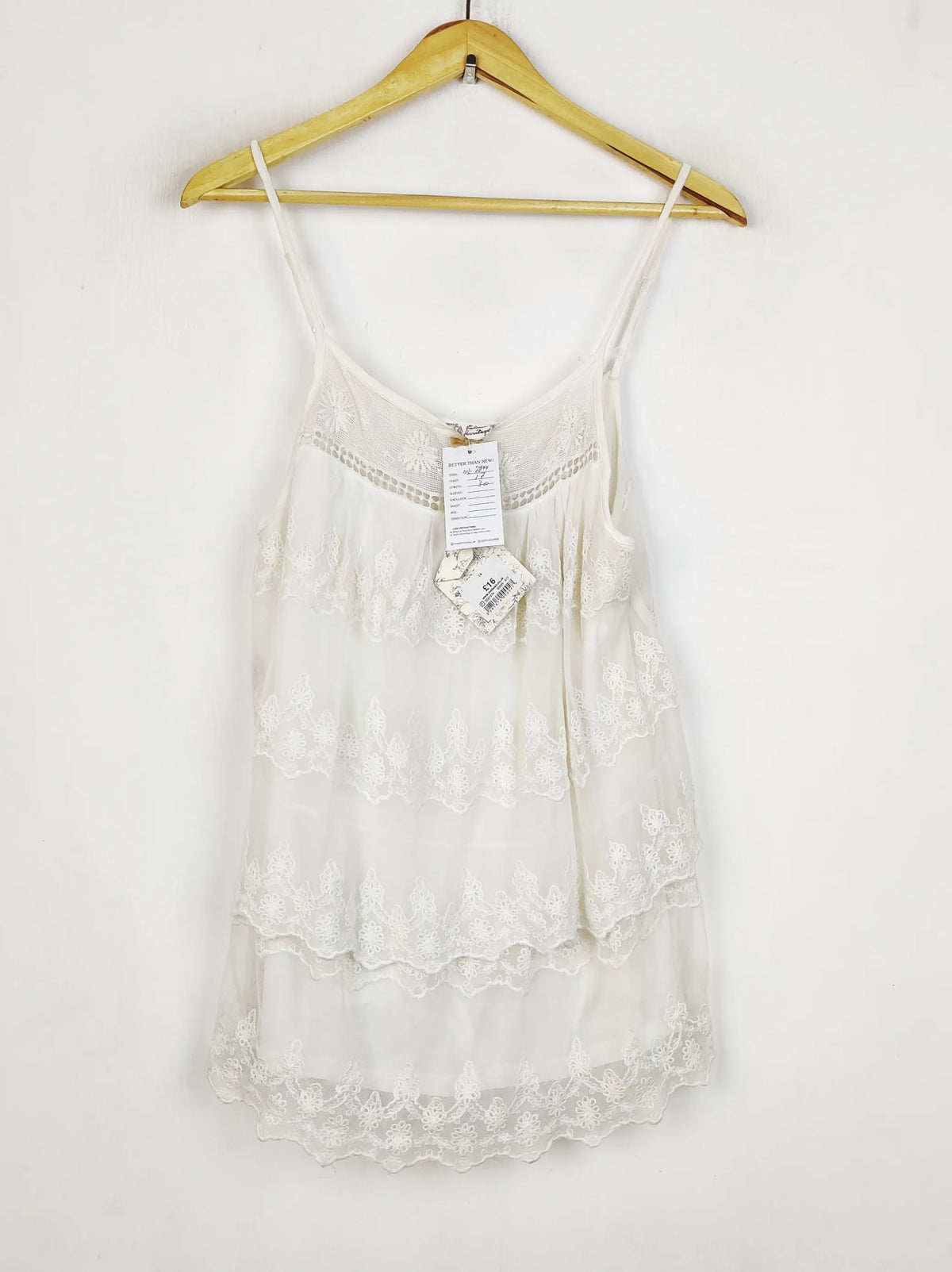 Buy online pre-used pre-loved 100% authentic & Original branded Falmer Heritage (NL-2899) available in Pakistan. Top international brands avilable.