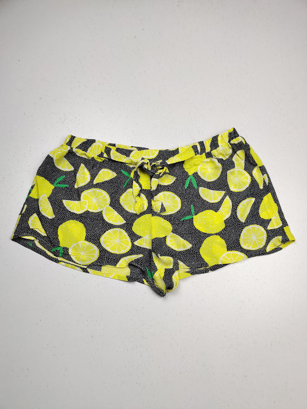 Buy online pre-used pre-loved 100% authentic & Original branded Love To Lounge (NL-370) available in Pakistan. Top international brands avilable.