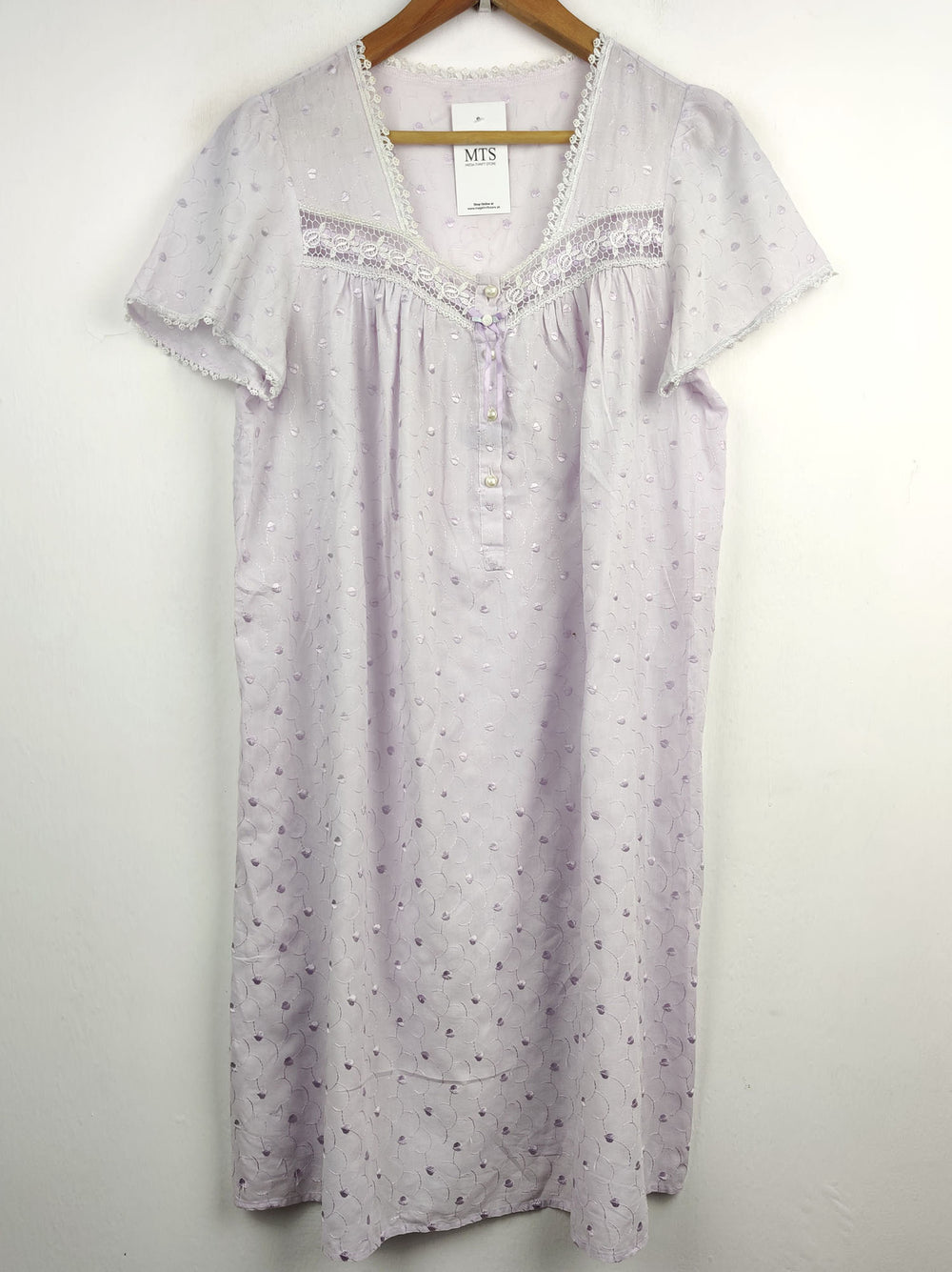 Buy online pre-used pre-loved 100% authentic & Original branded Marks & Spencer (NL-418) available in Pakistan. Top international brands avilable.