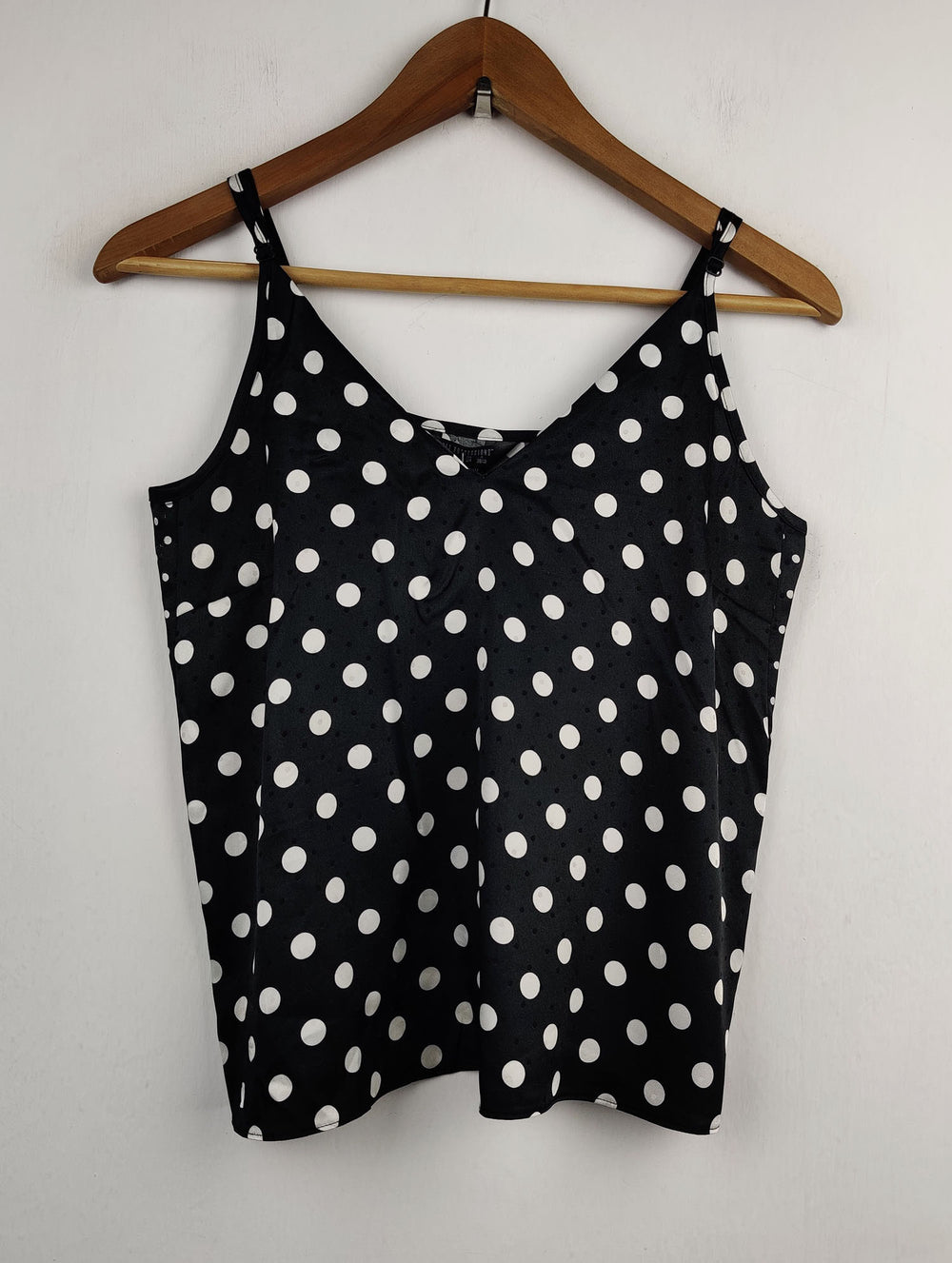 Buy online pre-used pre-loved 100% authentic & Original branded Secret Possessions (NL-455) available in Pakistan. Top international brands avilable.