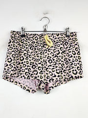 Buy online pre-used pre-loved 100% authentic & Original branded Primark (NL-992) available in Pakistan. Top international brands avilable.