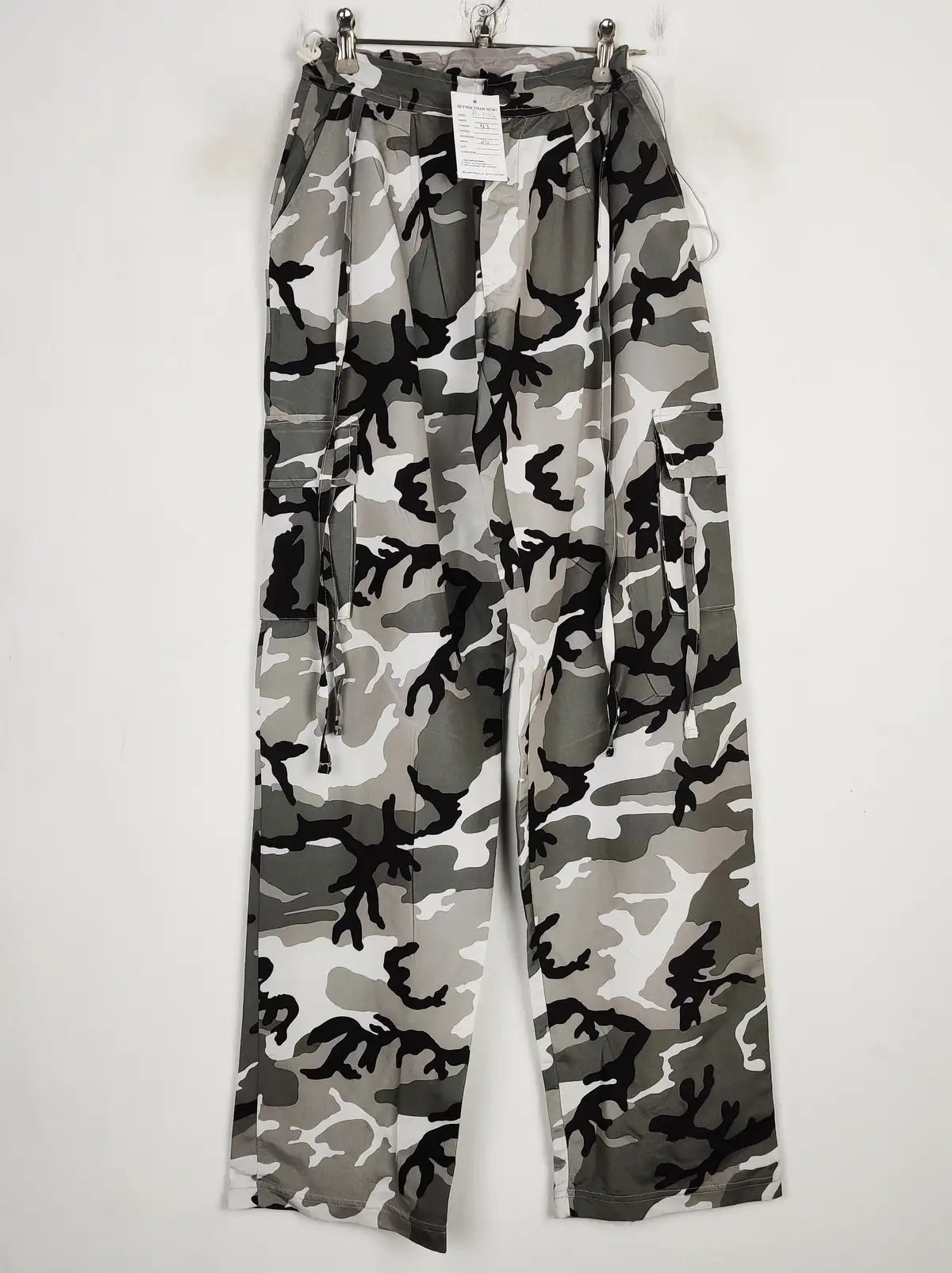 Prettylittlething (P-146)