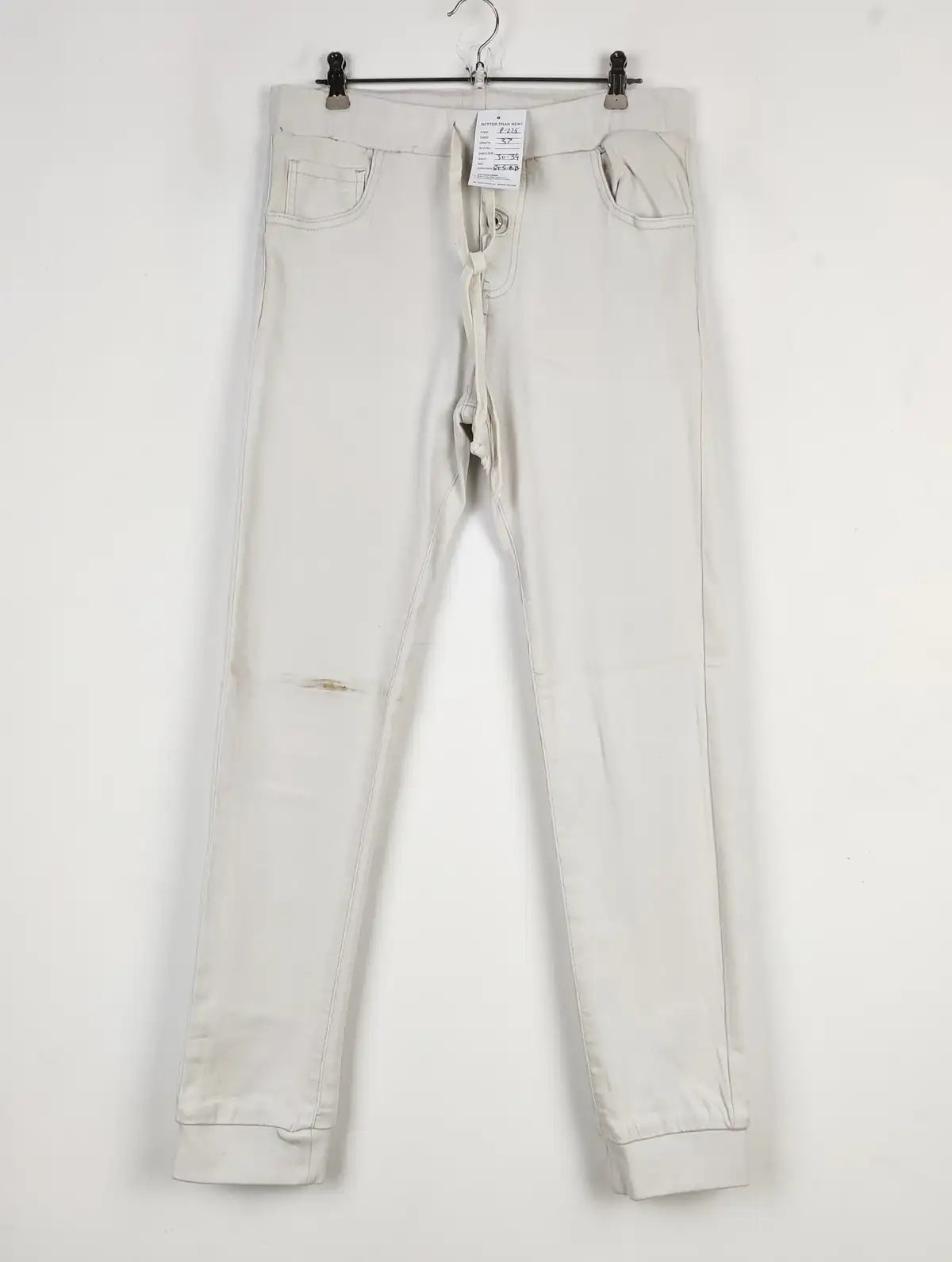 Buy online pre-used pre-loved 100% authentic & Original branded Unknown Brand (P-225) available in Pakistan. Top international brands avilable.