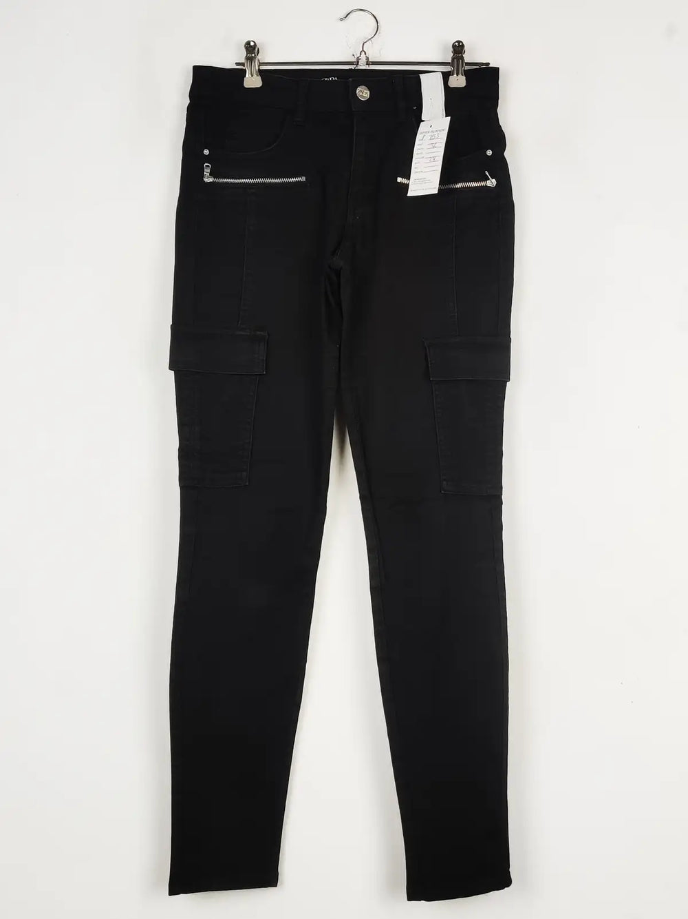 Buy online pre-used pre-loved 100% authentic & Original branded Zara (P-253) available in Pakistan. Top international brands avilable.