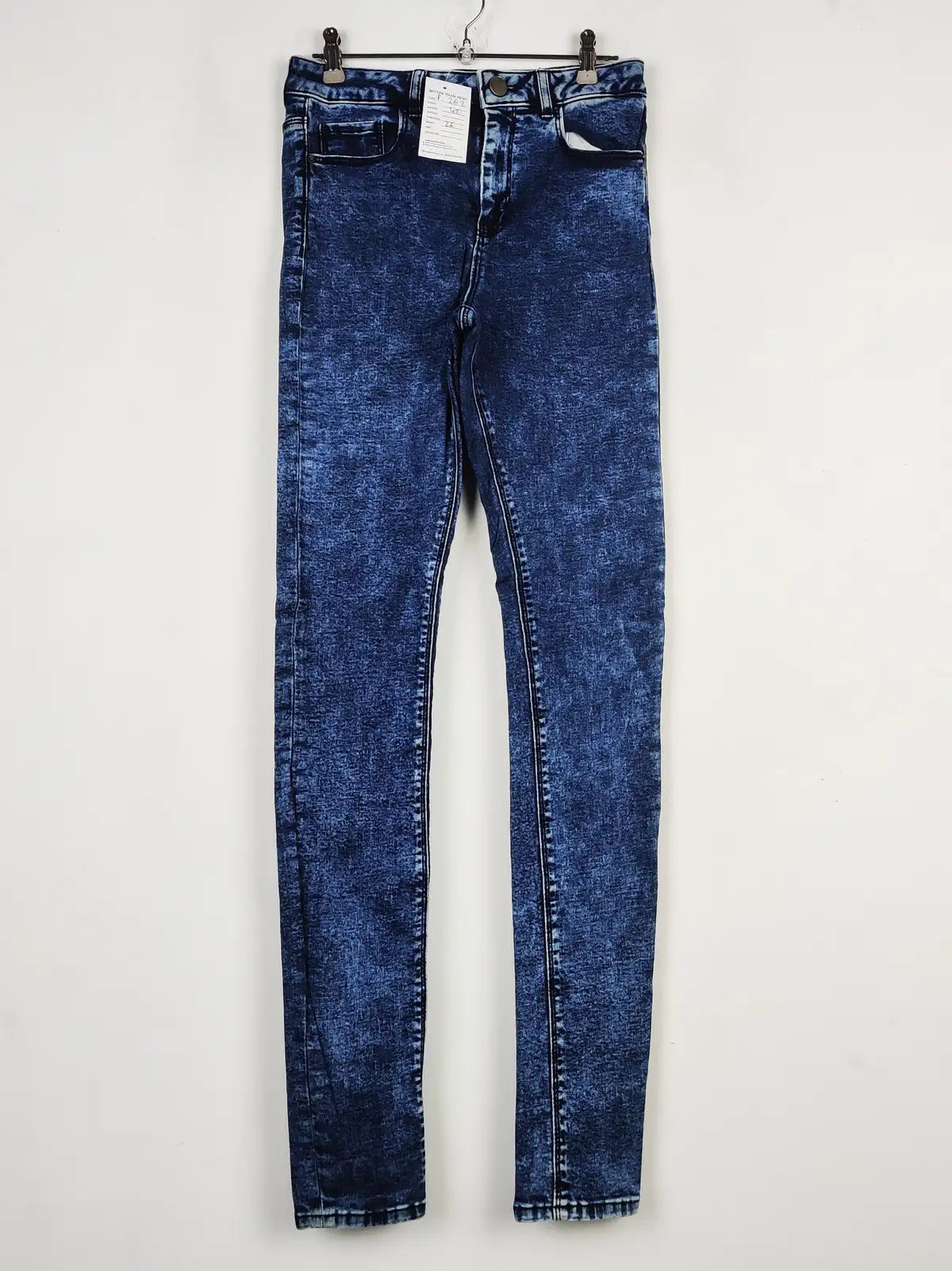 Buy online pre-used pre-loved 100% authentic & Original branded Asos (P-262) available in Pakistan. Top international brands avilable.