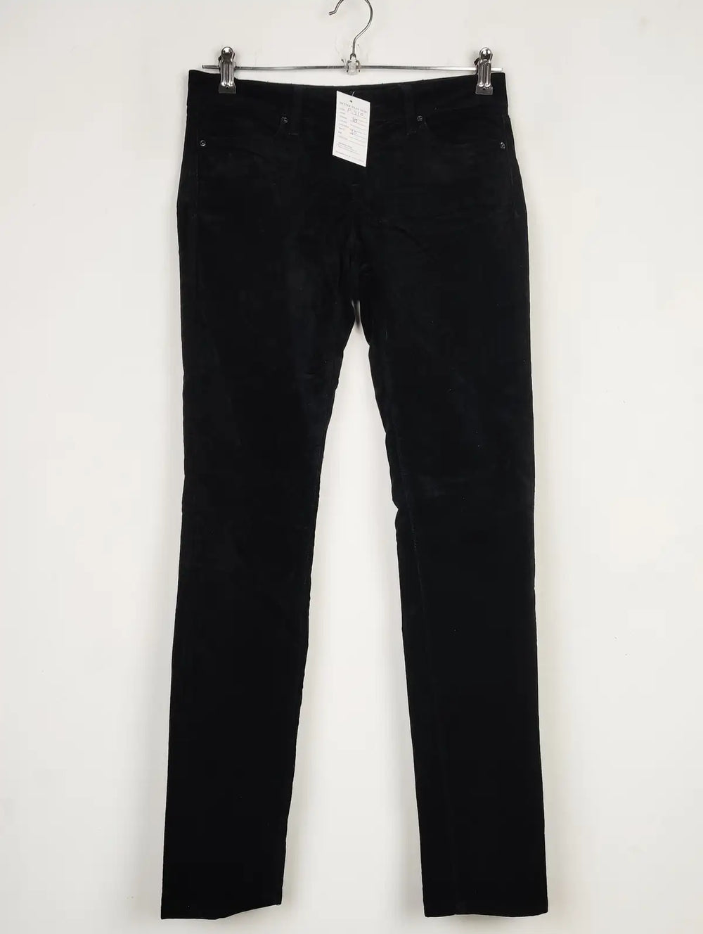Buy online pre-used pre-loved 100% authentic & Original branded Gap (P-310) available in Pakistan. Top international brands avilable.