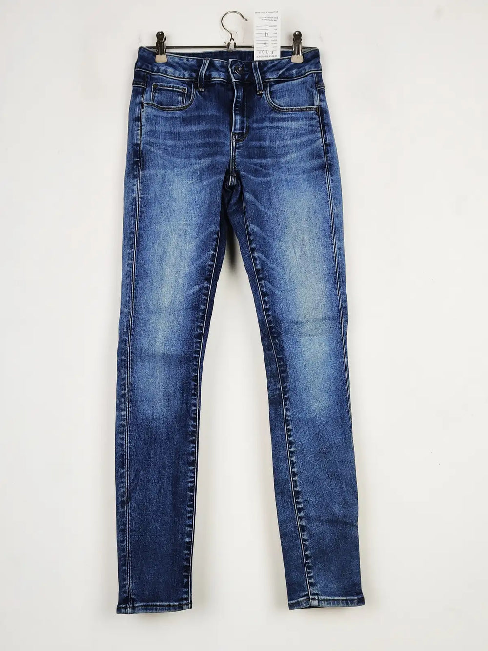 Buy online pre-used pre-loved 100% authentic & Original branded Raw (P-322) available in Pakistan. Top international brands avilable.