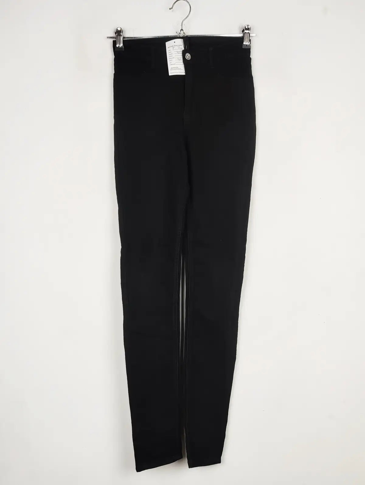 Buy online pre-used pre-loved 100% authentic & Original branded H&M (P-342) available in Pakistan. Top international brands avilable.