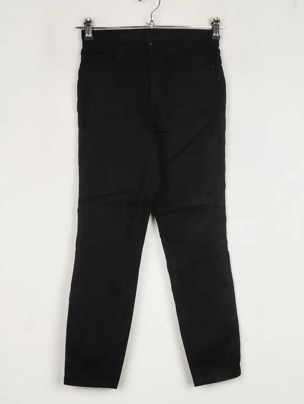 Buy online pre-used pre-loved 100% authentic & Original branded Calzedonia (P-343) available in Pakistan. Top international brands avilable.