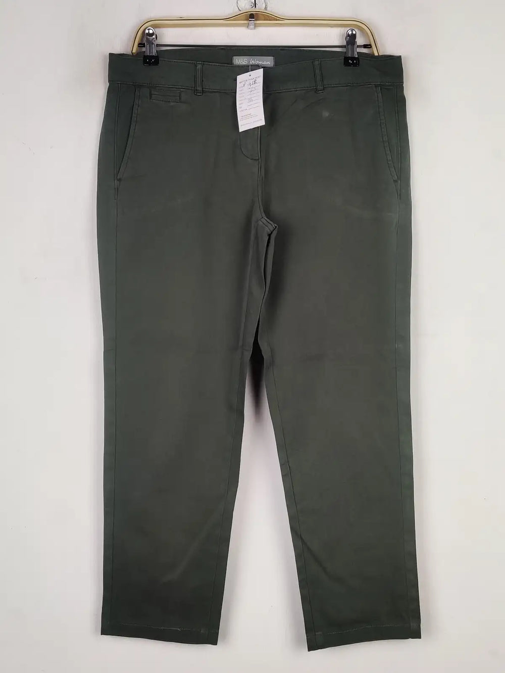 Buy online pre-used pre-loved 100% authentic & Original branded Marks & Spencer (P-418) available in Pakistan. Top international brands avilable.