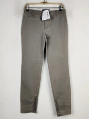 Buy online pre-used pre-loved 100% authentic & Original branded Zara (P-432) available in Pakistan. Top international brands avilable.