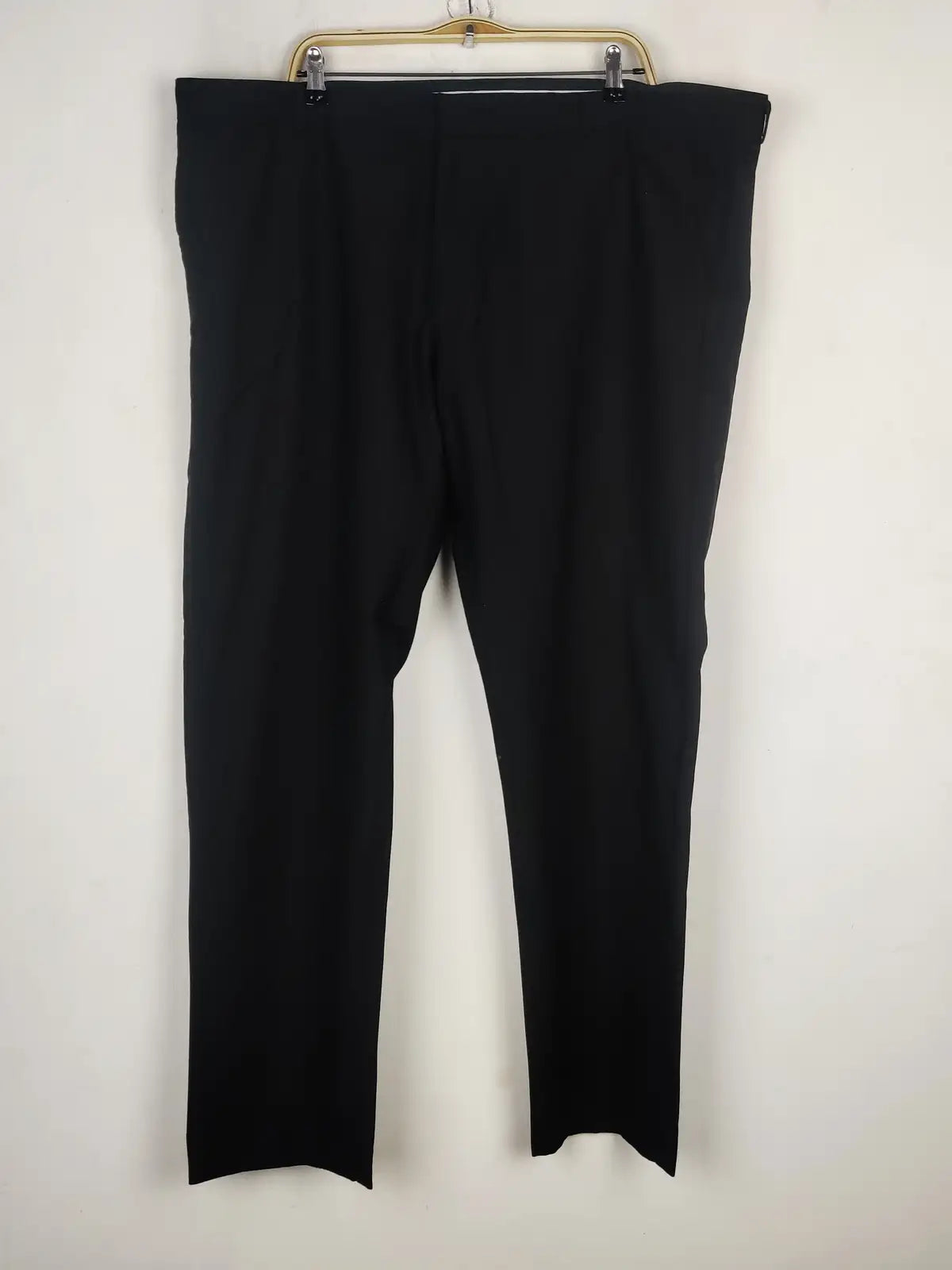 Buy online pre-used pre-loved 100% authentic & Original branded Unknown Brand (P-460) available in Pakistan. Top international brands avilable.