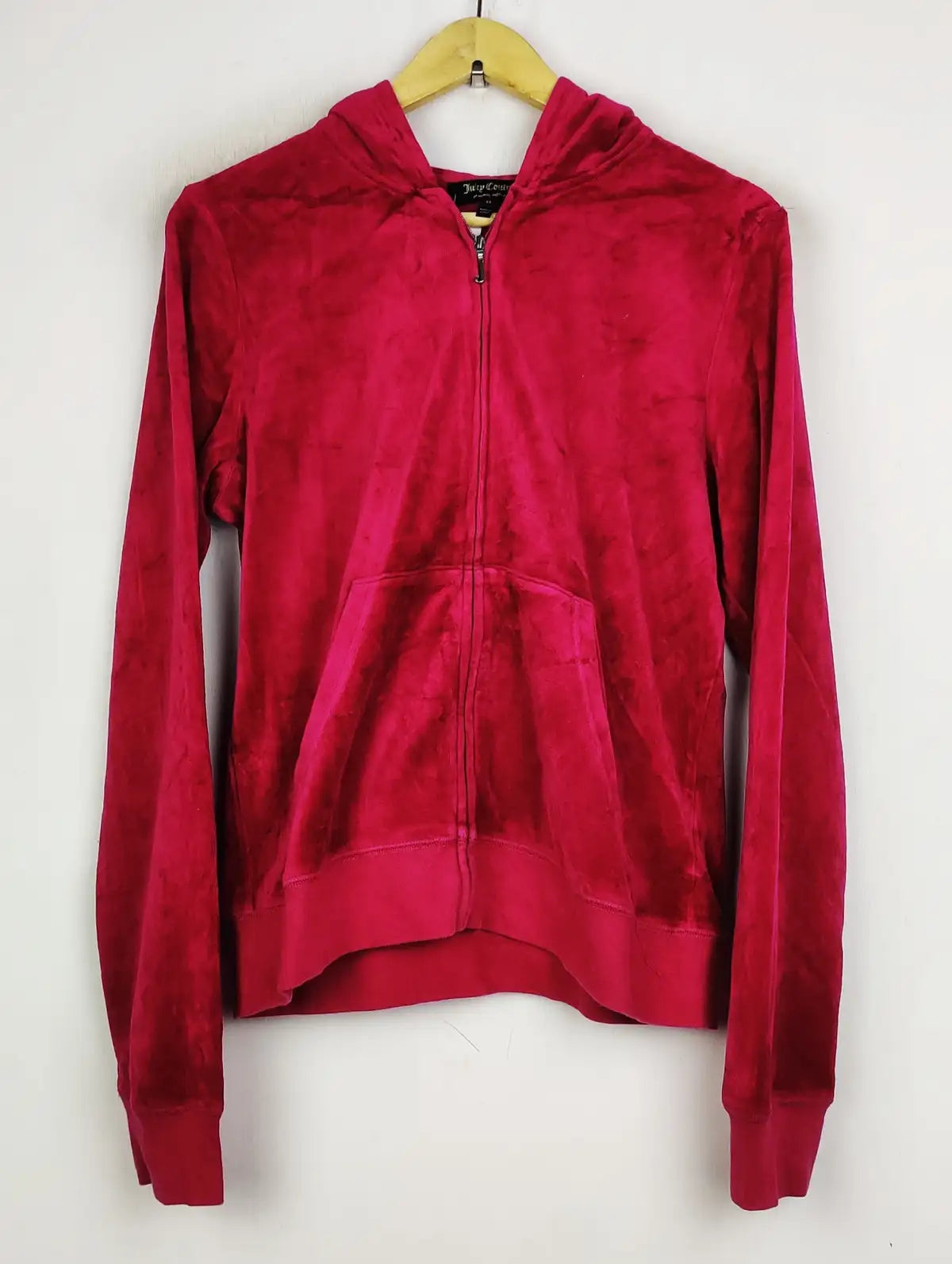 Buy online pre-used pre-loved 100% authentic & Original branded Juicy Couture (PJ-1179) available in Pakistan. Top international brands avilable.