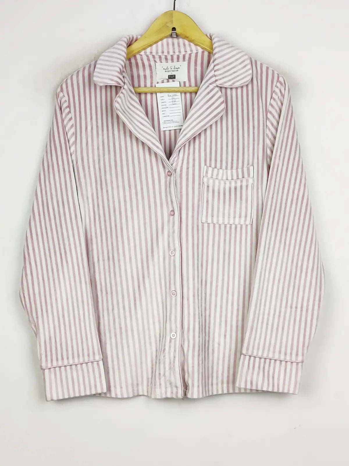 Buy online pre-used pre-loved 100% authentic & Original branded F&F (PJ-1190) available in Pakistan. Top international brands avilable.