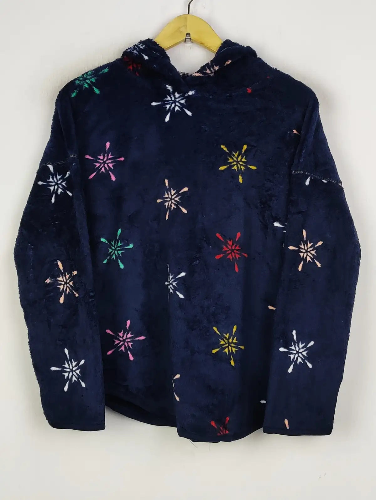 Buy online pre-used pre-loved 100% authentic & Original branded Marks & Spencer (PJ-1239) available in Pakistan. Top international brands avilable.