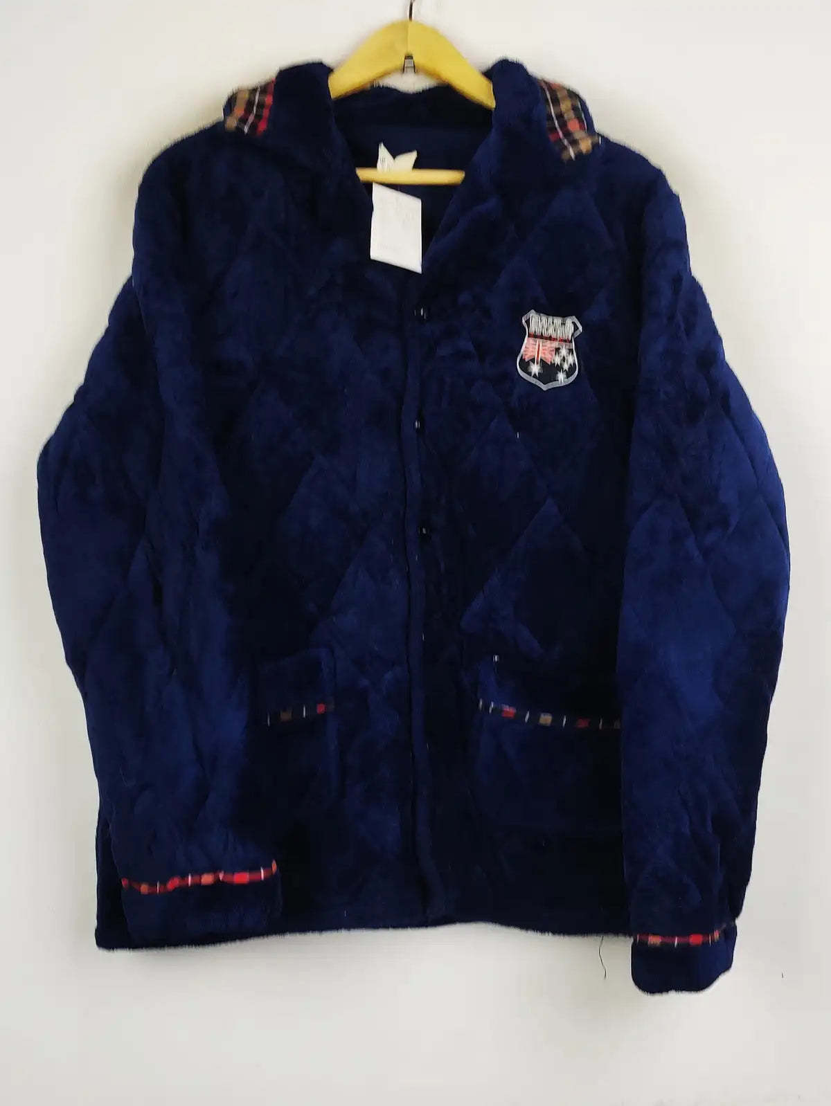 Buy online pre-used pre-loved 100% authentic & Original branded Unknown Brand (PJ-1261) available in Pakistan. Top international brands avilable.