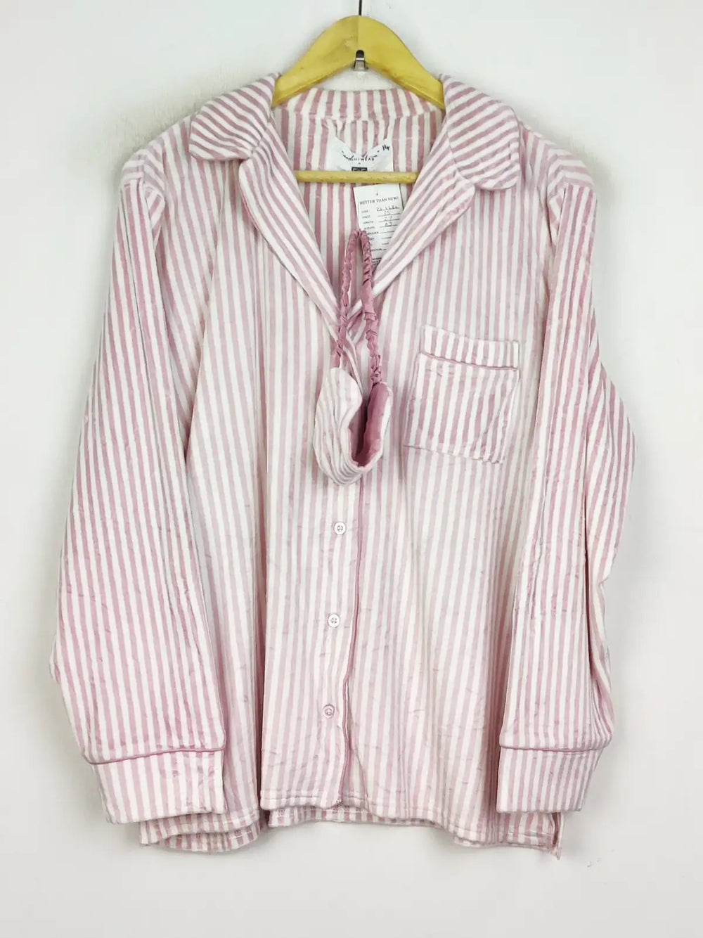 Buy online pre-used pre-loved 100% authentic & Original branded F&F (PJ-1280) available in Pakistan. Top international brands avilable.