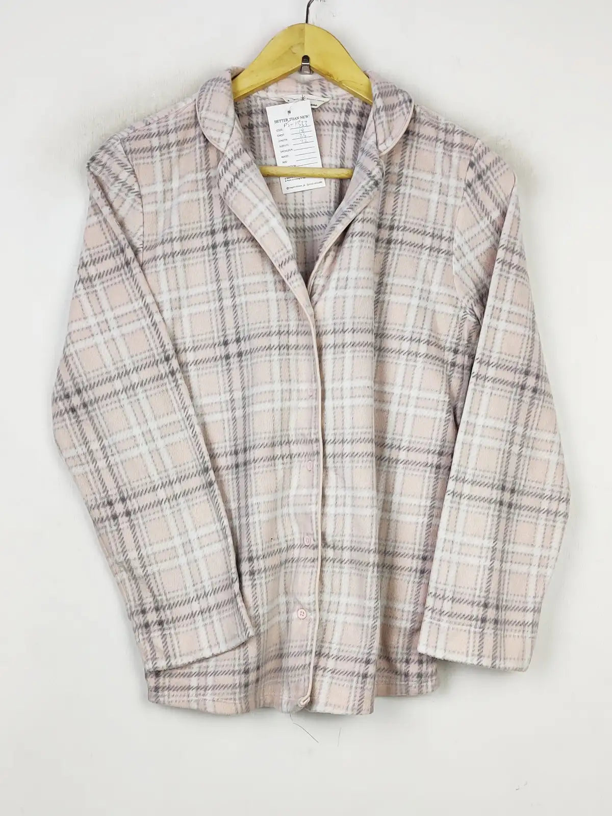 Buy online pre-used pre-loved 100% authentic & Original branded Marks & Spencer (PJ-1333) available in Pakistan. Top international brands avilable.