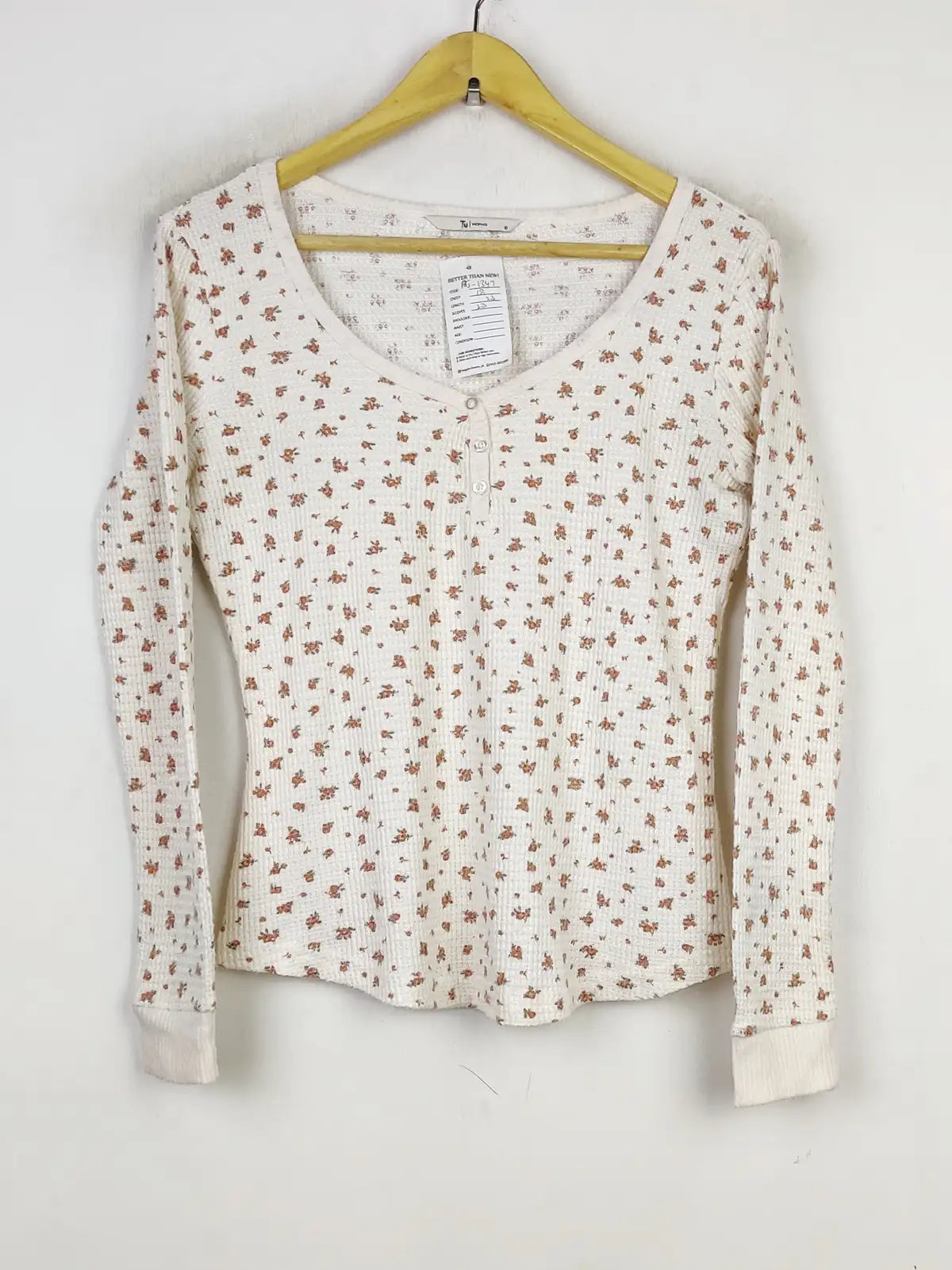 Buy online pre-used pre-loved 100% authentic & Original branded Tu (PJ-1347) available in Pakistan. Top international brands avilable.