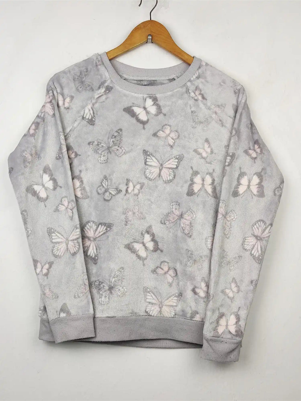 Buy online pre-used pre-loved 100% authentic & Original branded Tu (PJ-351) available in Pakistan. Top international brands avilable.