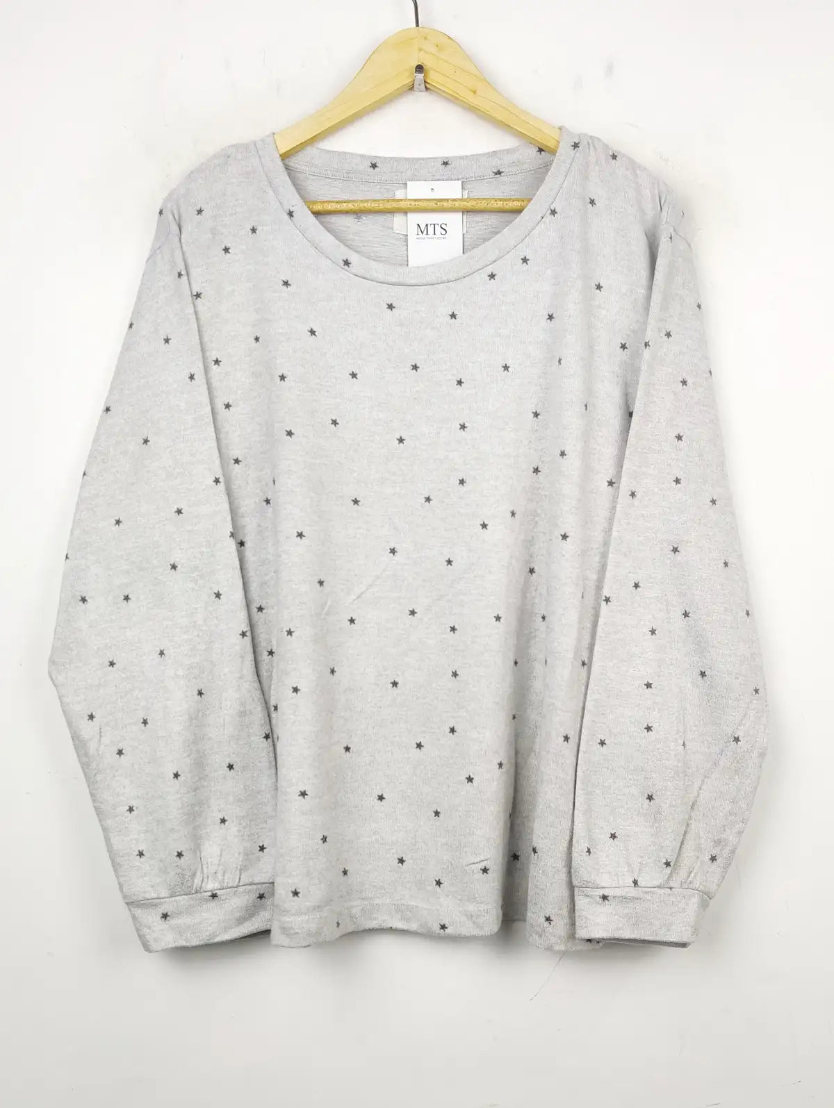 Buy online pre-used pre-loved 100% authentic & Original branded F&F (PJ-386) available in Pakistan. Top international brands avilable.