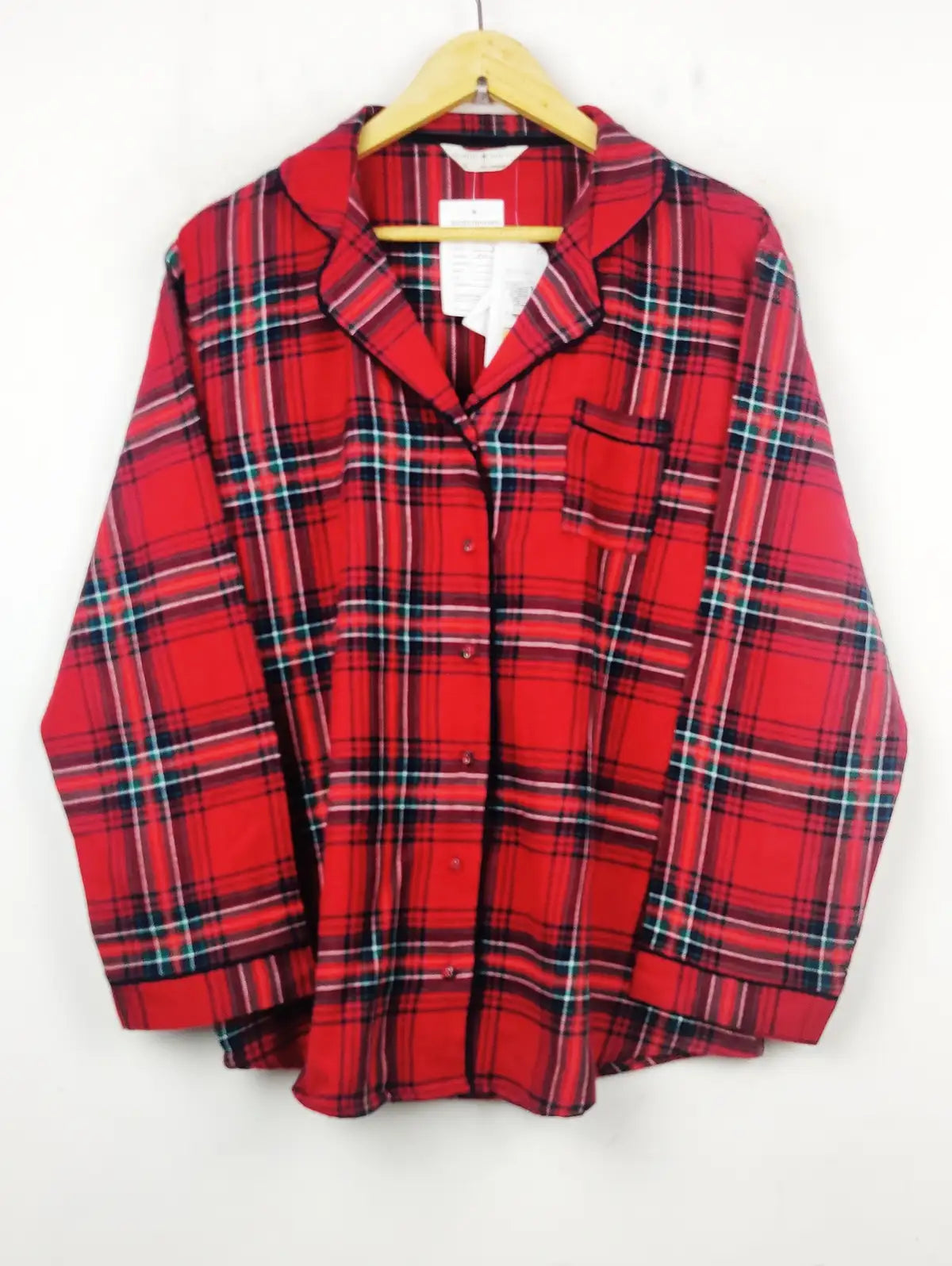 Buy online pre-used pre-loved 100% authentic & Original branded Marks & Spencer (PJ-392) available in Pakistan. Top international brands avilable.