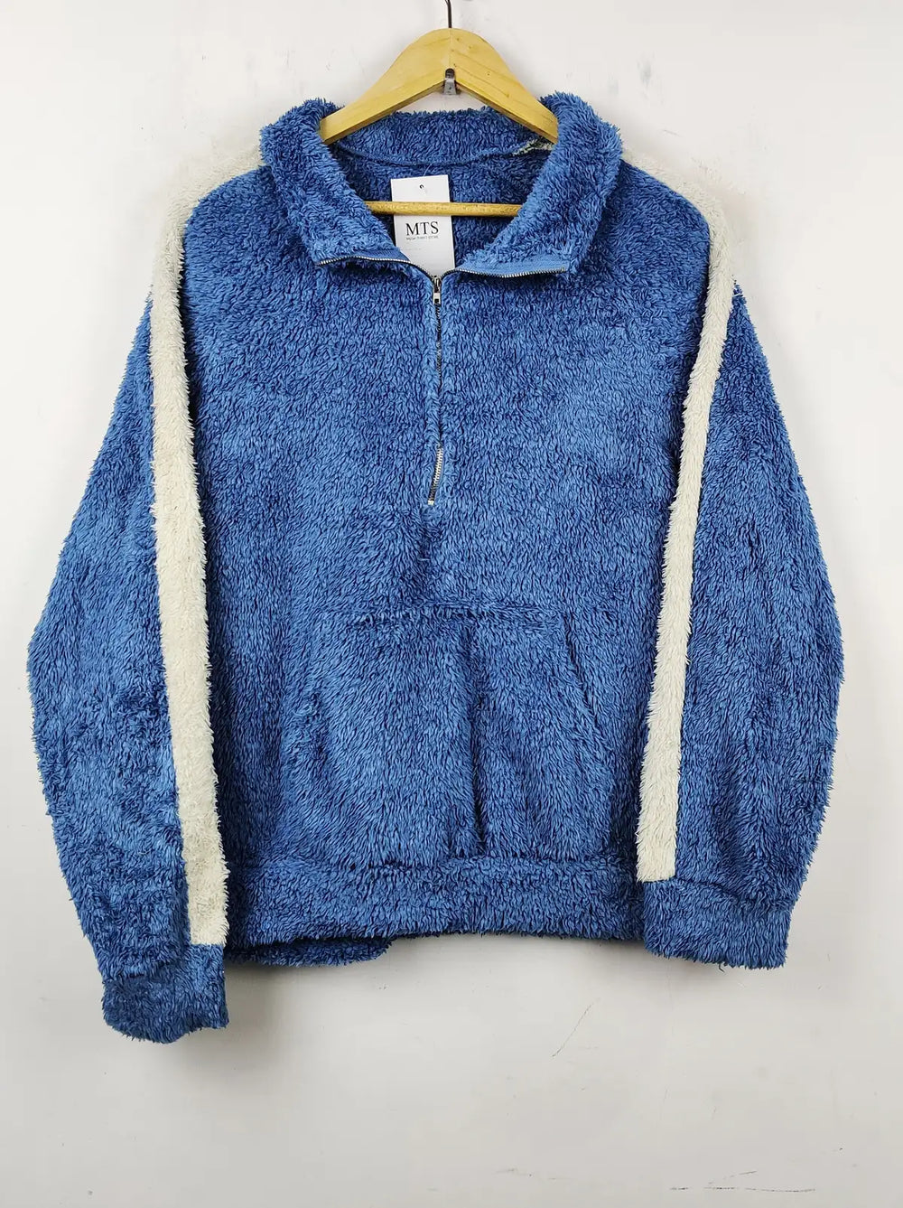 Buy online pre-used pre-loved 100% authentic & Original branded Unknown Brand (PJ-443) available in Pakistan. Top international brands avilable.