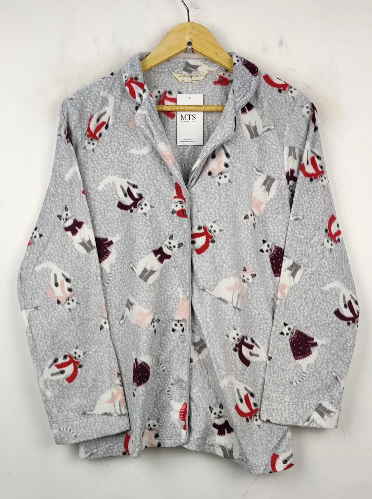 Buy online pre-used pre-loved 100% authentic & Original branded Marks & Spencer (PJ-500) available in Pakistan. Top international brands avilable.