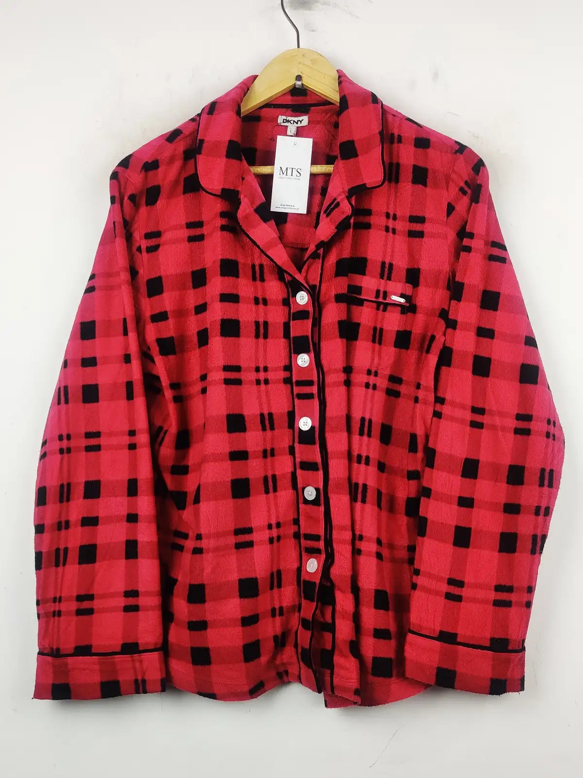 Buy online pre-used pre-loved 100% authentic & Original branded Dkny (PJ-547) available in Pakistan. Top international brands avilable.