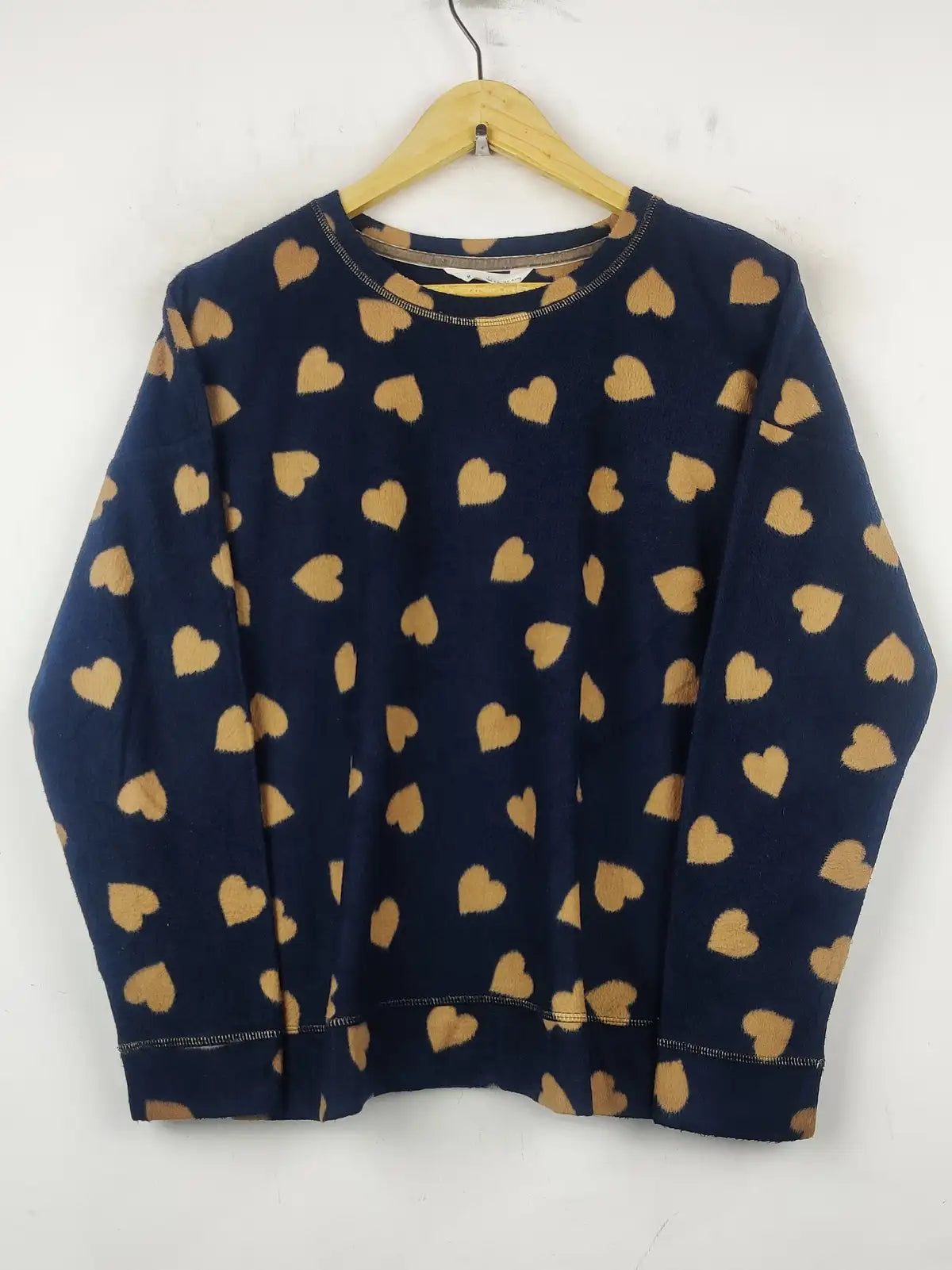 Buy online pre-used pre-loved 100% authentic & Original branded Marks & Spencer (PJ-555) available in Pakistan. Top international brands avilable.