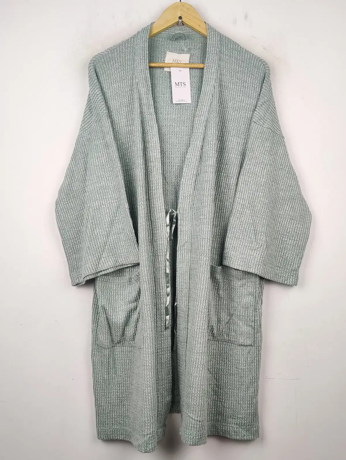 Buy online pre-used pre-loved 100% authentic & Original branded Marks & Spencer (PJ-565) available in Pakistan. Top international brands avilable.