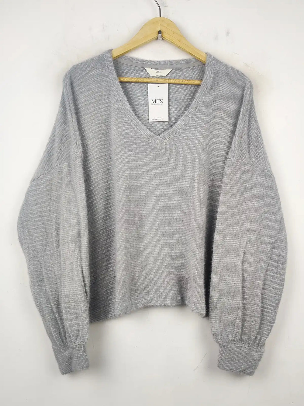 Buy online pre-used pre-loved 100% authentic & Original branded Marks & Spencer (PJ-572) available in Pakistan. Top international brands avilable.