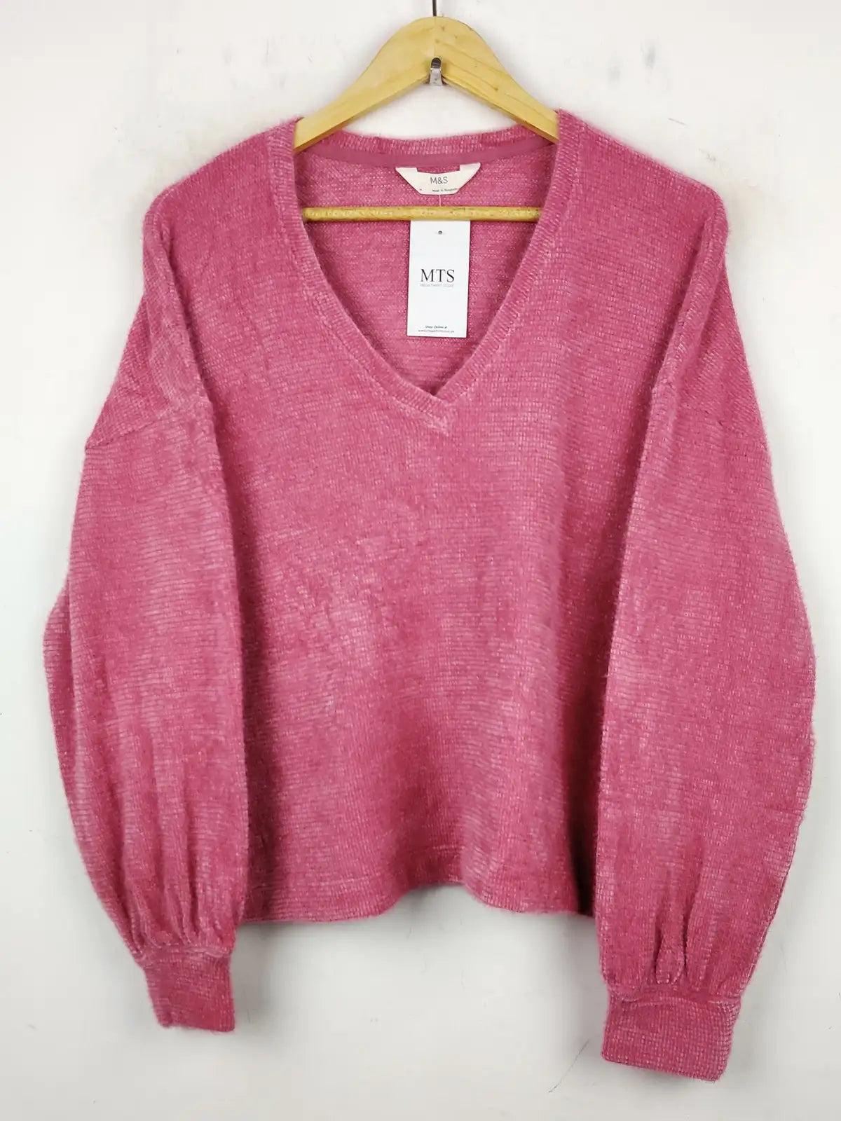 Buy online pre-used pre-loved 100% authentic & Original branded Marks & Spencer (PJ-617) available in Pakistan. Top international brands avilable.