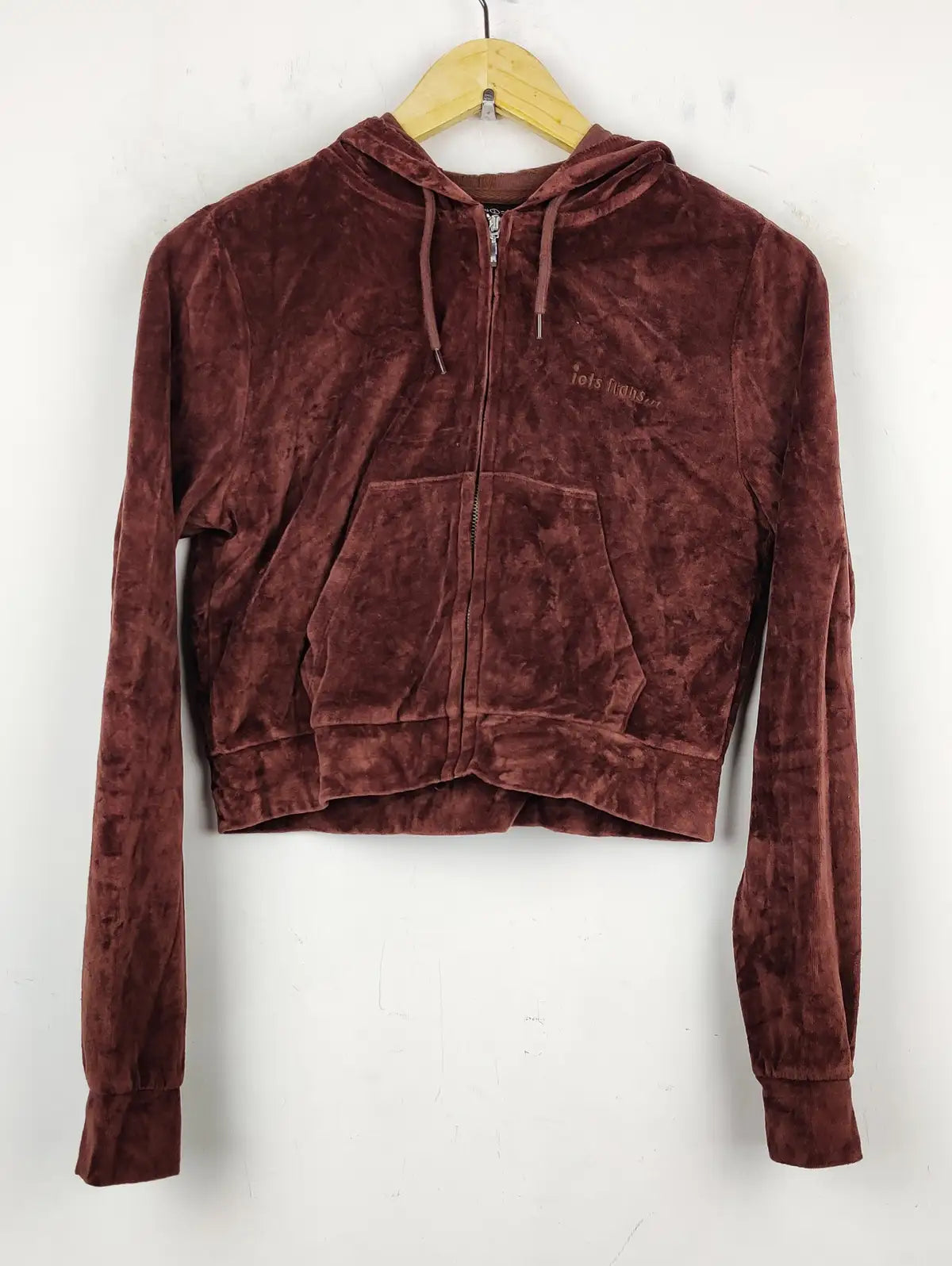 Buy online pre-used pre-loved 100% authentic & Original branded Iets Frans (PJ-618) available in Pakistan. Top international brands avilable.
